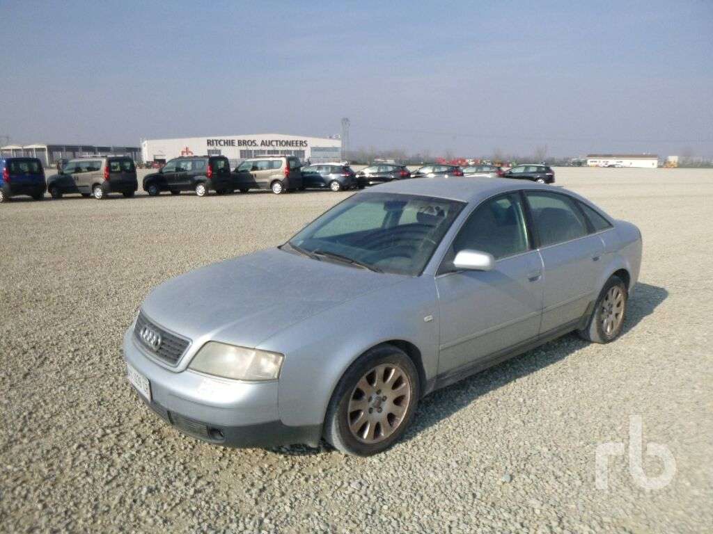 Vendesi sedan Audi A6 all'asta - Photo 1