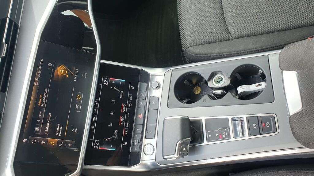 Crossover Audi A6 IBRIDA - Photo 11