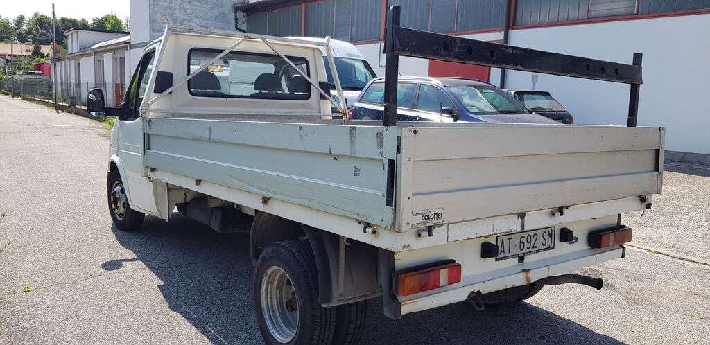 Camion pianale < 3.5t FORD TRANSIT 2.5 D - Photo 6