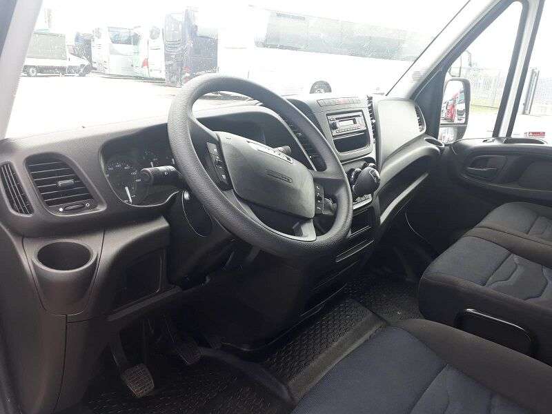 Furgone autocarro IVECO 35S16V - Photo 7
